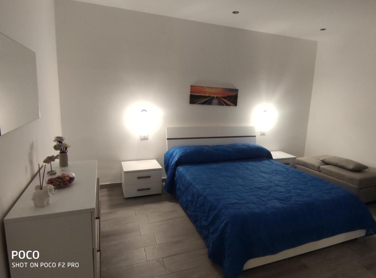 Отель La Casa Di Teresa Таранто Экстерьер фото